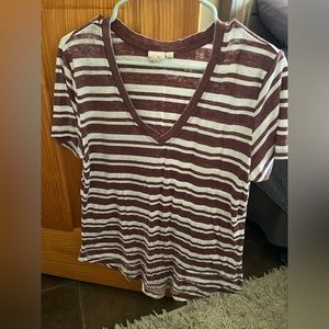 white crow maroon and white striped v neck top size small but fits bigger